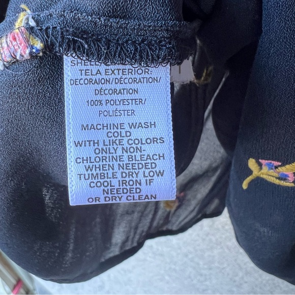 LOFT Navy Sleeveless Tiered Blouse – Size M - Picture 4 of 5